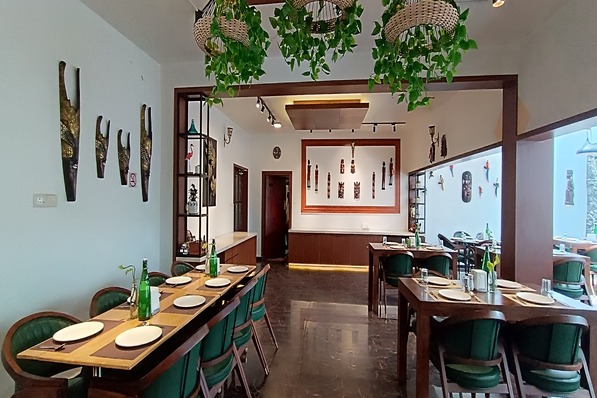 What Makes Berrypeckers the Most Talked-About Restaurant in Kotagiri?